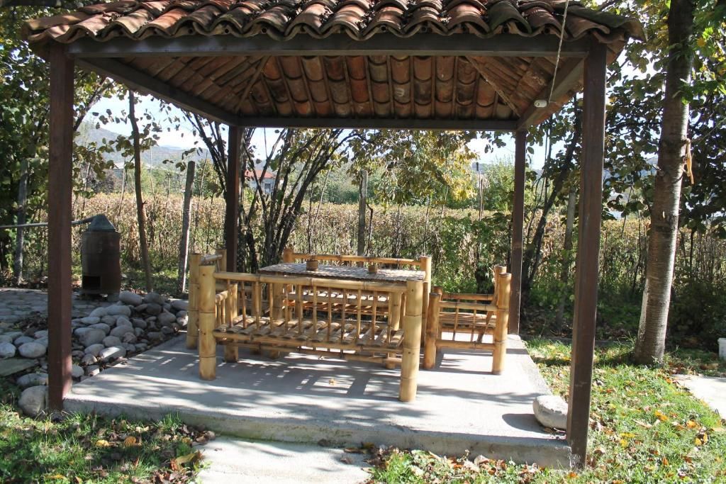 Гостевой дом Nona Guest House Шилда